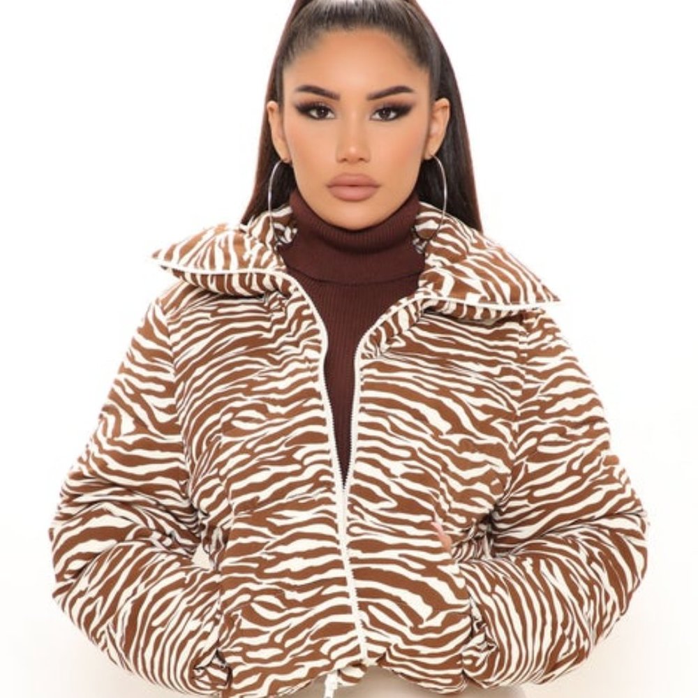 **NEVER WORN** Nothing On You Puffer Jacket - Brown/combo
